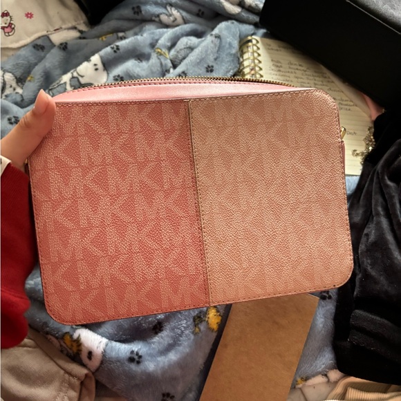 Michael Kors Pink and Gold Crossbody - Picture 4 of 4
